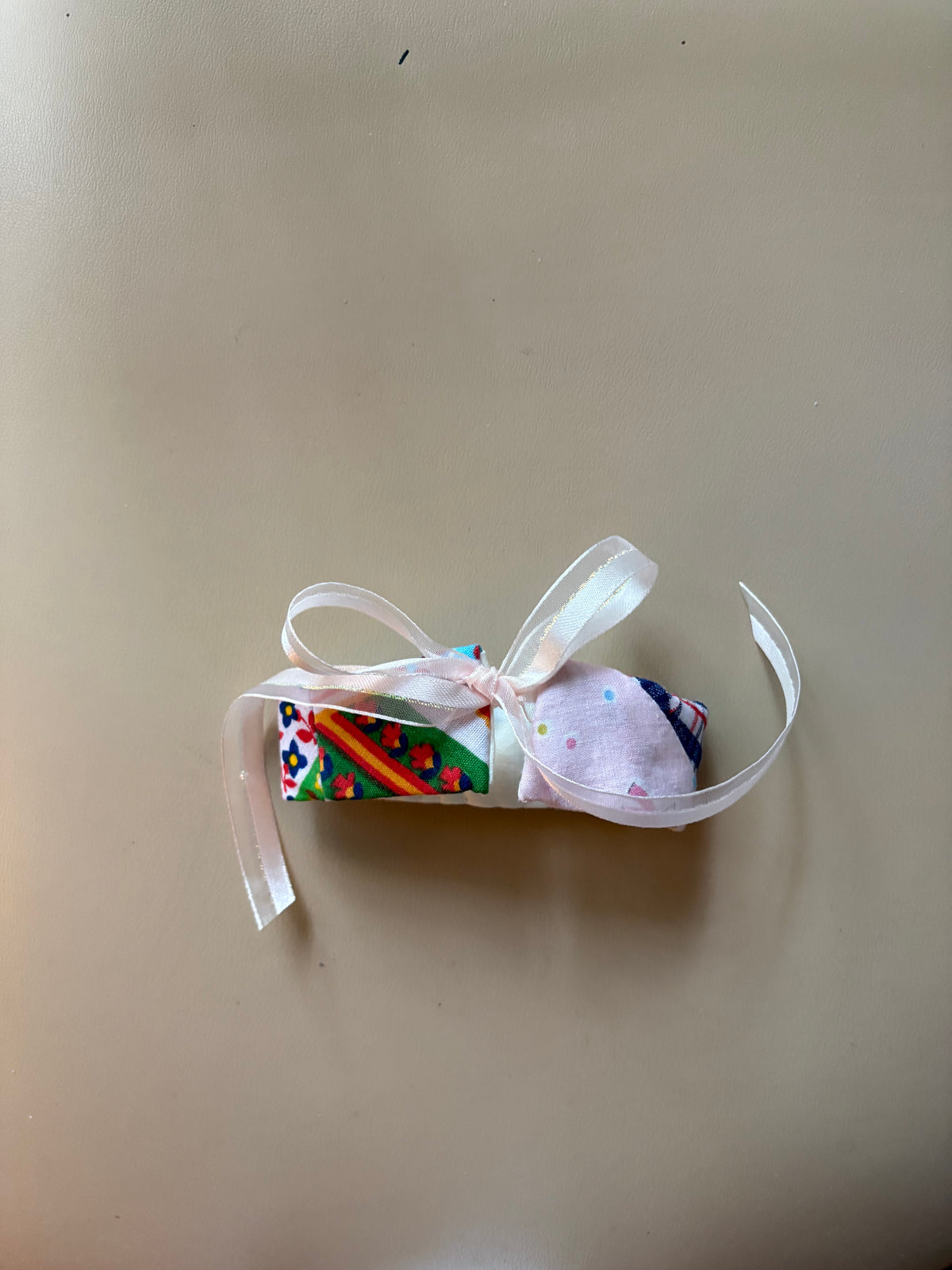 Quilt Bracelet w/Beige Ribbon