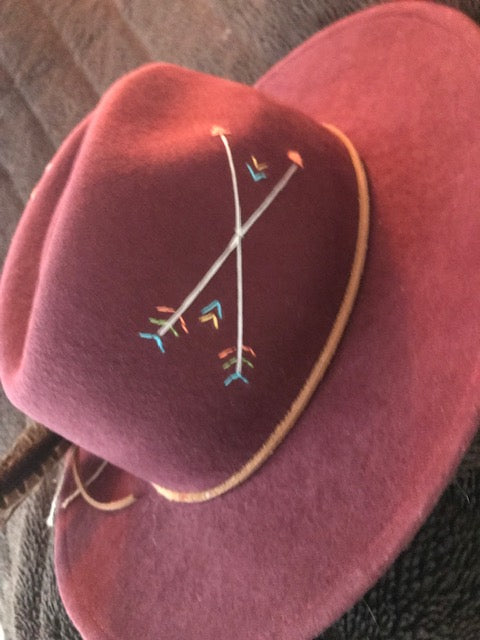 "Arrows" Cabernet Color Sunset Spirit Hat