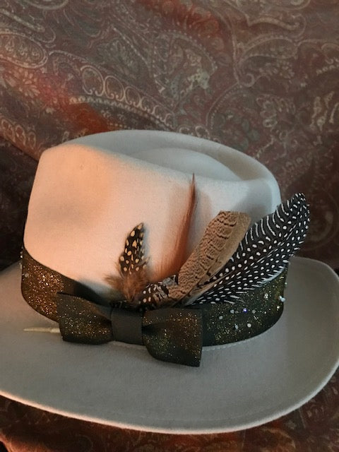 The "Dazzle" Sparkling Holiday Hat