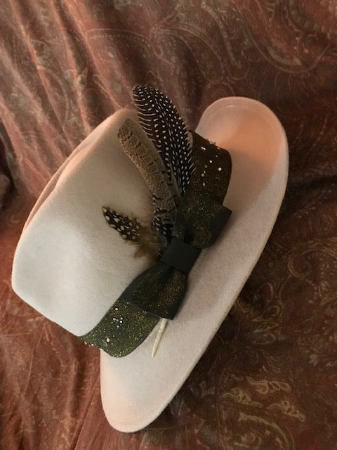 The "Dazzle" Sparkling Holiday Hat