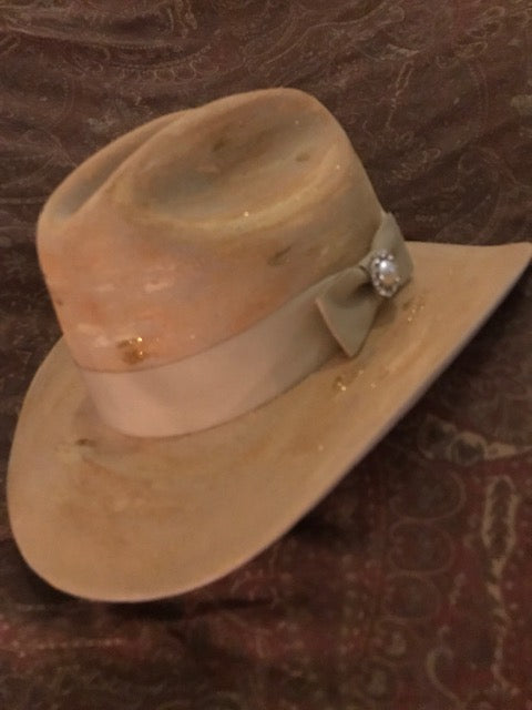 The Very Hip Distressed Fine Felt Cowboy Hat