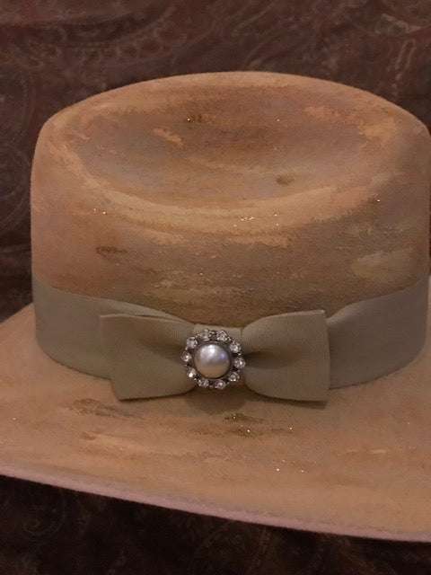 The Very Hip Distressed Fine Felt Cowboy Hat