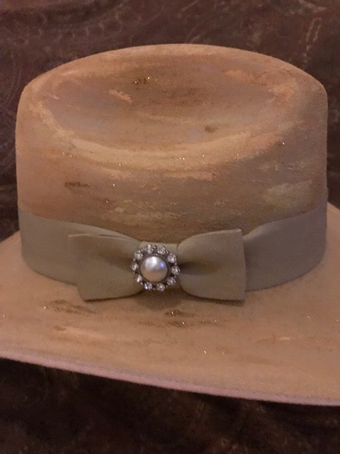 The Very Hip Distressed Fine Felt Cowboy Hat