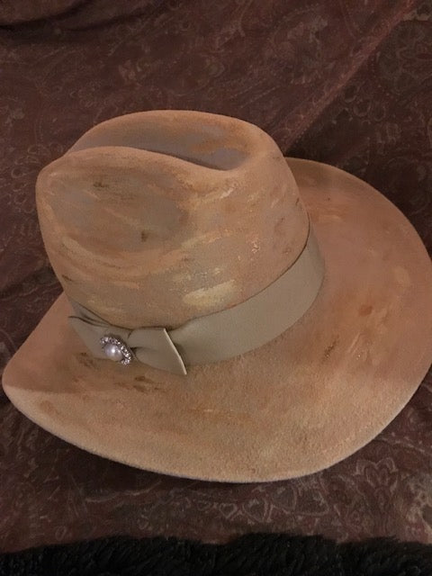 The Very Hip Distressed Fine Felt Cowboy Hat