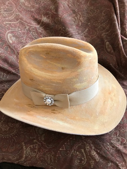 The Very Hip Distressed Fine Felt Cowboy Hat