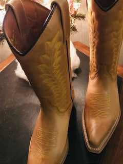 "The Fancy" Warm Honey Blond Urban Ranch Cowboy Boots w/Exquisite Bright Gold Stitchery